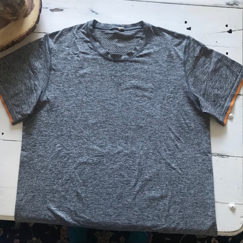 Men’s Lululemon Shirt